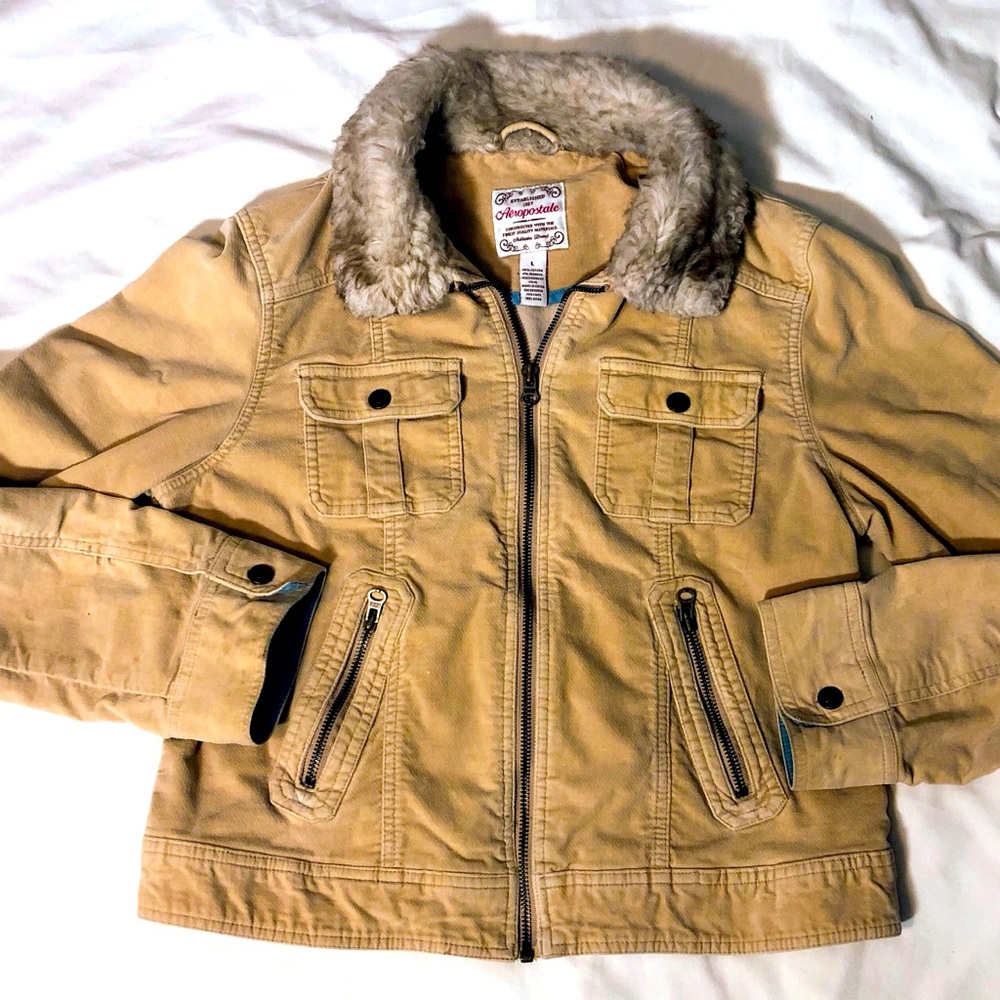 Aeropostale Womens L Tan zipper up jacket with zip pockets and faux fur collar